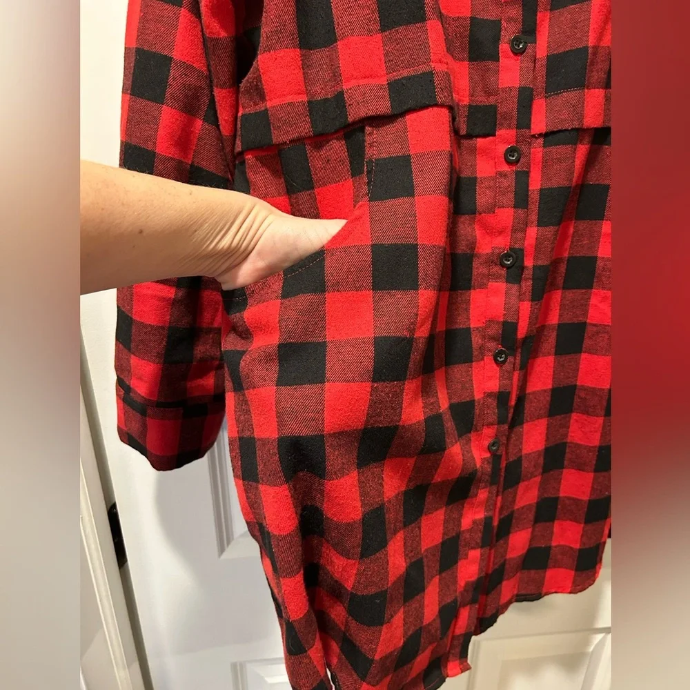 Red and Black Plaid Button-Up Boyfriend Flannel Tunic Length - Picture 8 of 16